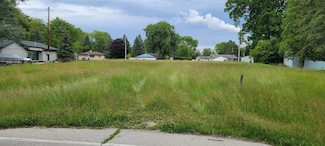 10568 S Alton Rd, Oak Creek, WI 53154