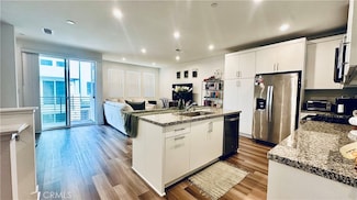 1527 W Cara Dr, Anaheim, CA 92805