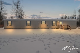 540 22 Mile Rd NW, Kent City, MI 49330