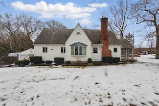 49 Pearl St, South Hadley, MA 01075