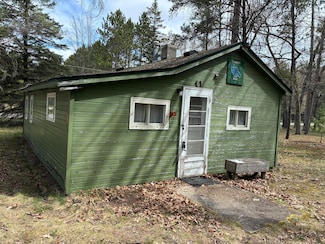 2111 W Level Park Rd, Prudenville, MI 48651