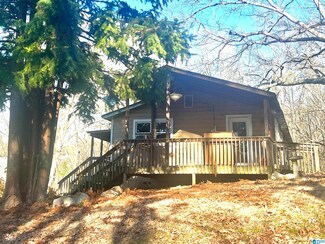 1410 Putman Dr, Moody, AL 35004