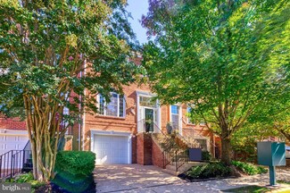 12027 Edgemere Cir, Reston, VA 20190