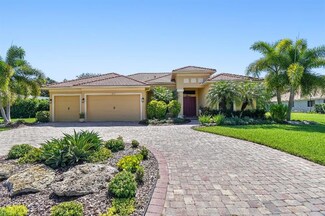 353 Blackbird Ct, Bradenton, FL 34212