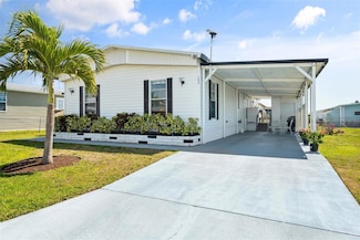204 50th Avenue Dr E, Bradenton, FL 34203