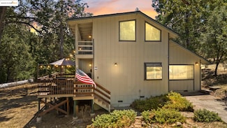 20785 Buttercup Cir, Groveland, CA 95321