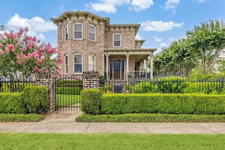 647 Cortlandt St, Houston, TX 77007