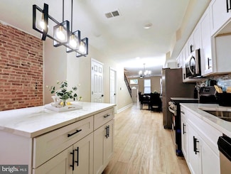 1102 S Carey St, Baltimore, MD 21223