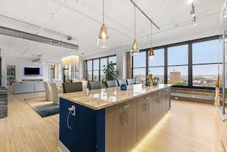 290 Market St Unit 702, Minneapolis, MN 55405