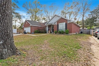 610 Lakeview Woods Dr, Mobile, AL 36695