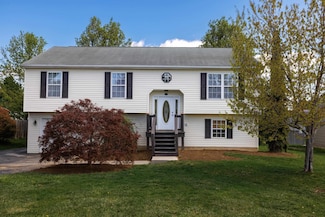 14 Carrollton Ct, Weyers Cave, VA 24486