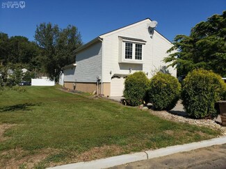 25 Woodland Way, Dayton, NJ 08810