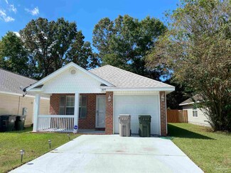 5859 Last Big Tree Ln, Pensacola, FL 32505