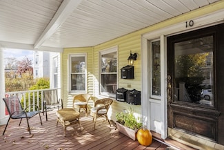 10 Marlboro St Unit 1, Belmont, MA 02478