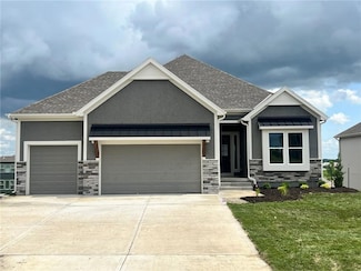 1715 SW Arbor Park Dr, Lee's Summit, MO 64082