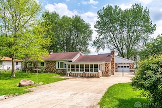 2841 Prospect Dr, Fairborn, OH 45324