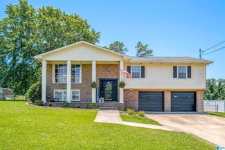526 Cherokee Trail, Anniston, AL 36206