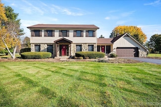 39W955 Deer Run Dr, Saint Charles, IL 60175