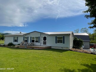 104 Mill St, Mill Hall, PA 17751