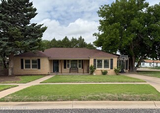 604 W 7th St, Muleshoe, TX 79347