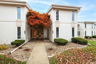 4519 Bunker Hill Dr, Bettendorf, IA 52722