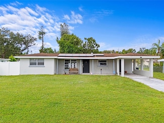 3338 Cambridge Dr, Sarasota, FL 34232