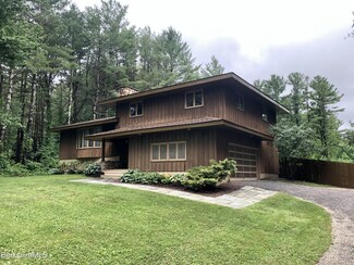 35 Pine Knoll Rd, Lenox, MA 01240