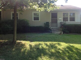 658 Woodside Dr, Kent, OH 44240