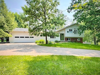 2277 W Huron River Dr, Ann Arbor, MI 48103