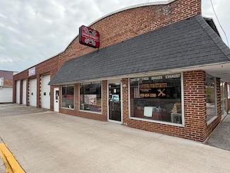 506 E Main St, Mishicot, WI 54228