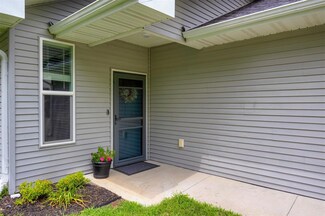 1266 E 36th Ct, Des Moines, IA 50317