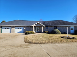 1309 N Country Club Rd, Algona, IA 50511
