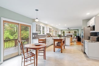 87 Wheeler Rd, Stow, MA 01775