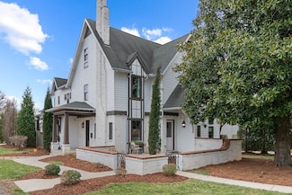 821 Hillview Heights, Nashville, TN 37204