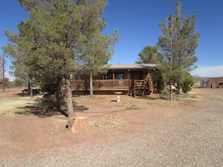 29 Jim Day Ln, Tularosa, NM 88352