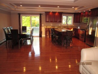 140 Steve Dr, Taunton, MA 02780