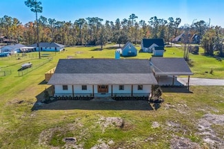 555 Rolling Hill Dr, Lake Charles, LA 70611