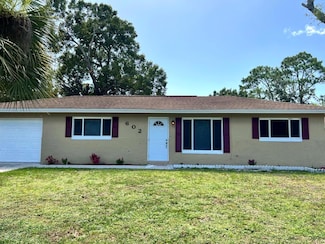602 NW Cardinal Dr, Port Saint Lucie, FL 34983