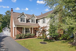 15 Colonial Ridge Dr, Haddonfield, NJ 08033