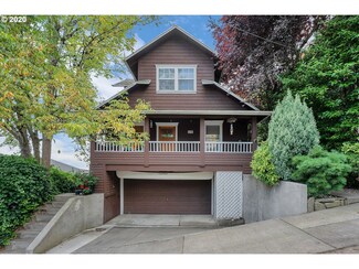 16 SW Richardson St, Portland, OR 97239