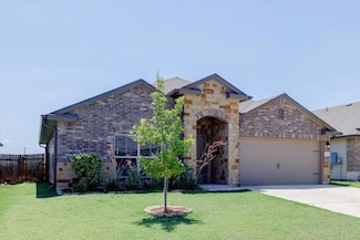 403 Kyra Ln, Taylor, TX 76574