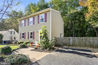 7264 Pommel Dr, Sykesville, MD 21784