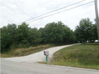 10022 Fisherville Rd, Elberfeld, IN 47613