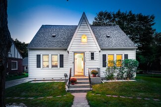 5129 N Riverview Dr, Kalamazoo, MI 49004