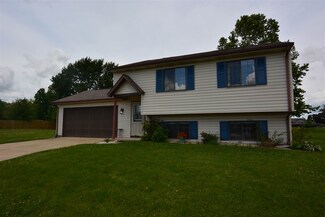 1122 Blue Jay Dr, Greentown, IN 46936