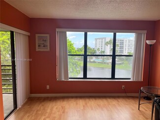 2309 S Cypress Bend Dr Unit 512C, Pompano Beach, FL 33069