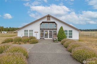 180 Parker Rd, Coupeville, WA 98239