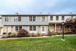 129 Quaker Ridge Dr Unit 14, Akron, OH 44313