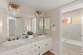 1466 Caminito Solidago, La Jolla, CA 92037