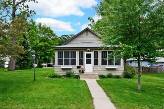 4818 Bloom Ave, Saint Paul, MN 55110